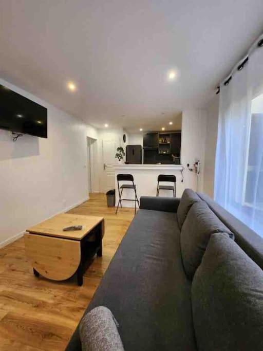 Superbe Appartement A 8 Minutes De La Nation. Париж Екстериор снимка